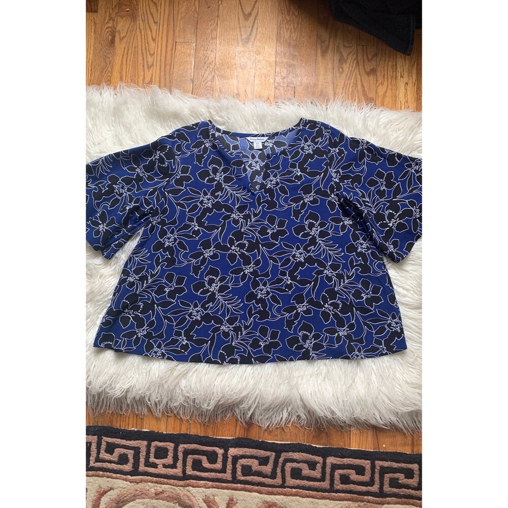 Tommy Bahama Top